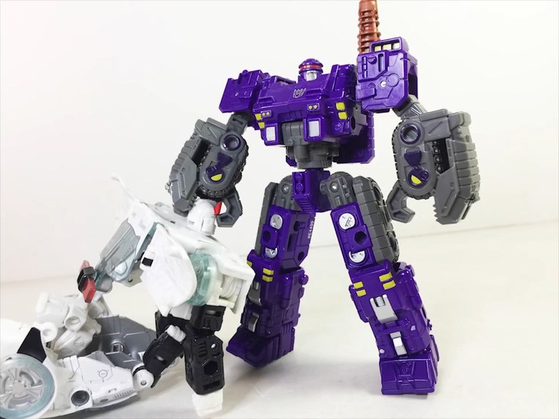 Transformers Siege Brunt Deluxe Wave 3 Weaponizer With Gallery 25 (25 of 33)